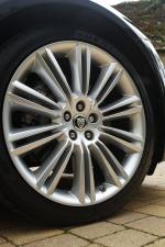 Jaguar XJ 2012 года (UK)